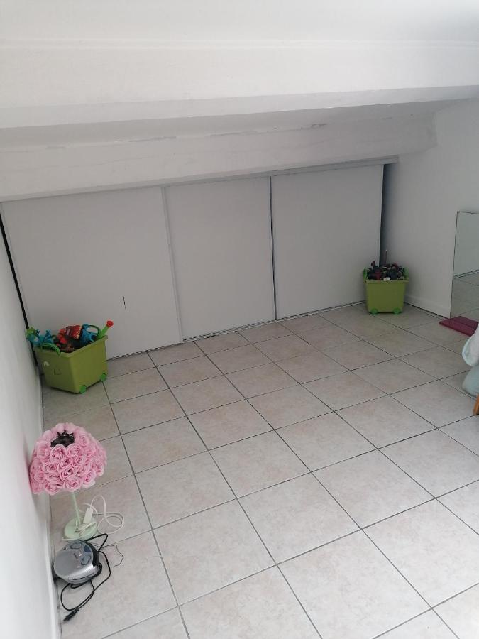Appartement Meuble A Villeneuve Les Maguelone Екстериор снимка